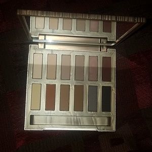 *Limited Edition* UD Ultimate Basics palette